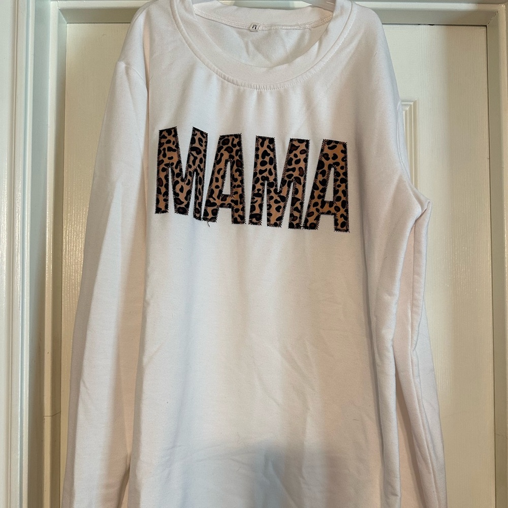 Leopard Mama Pullover